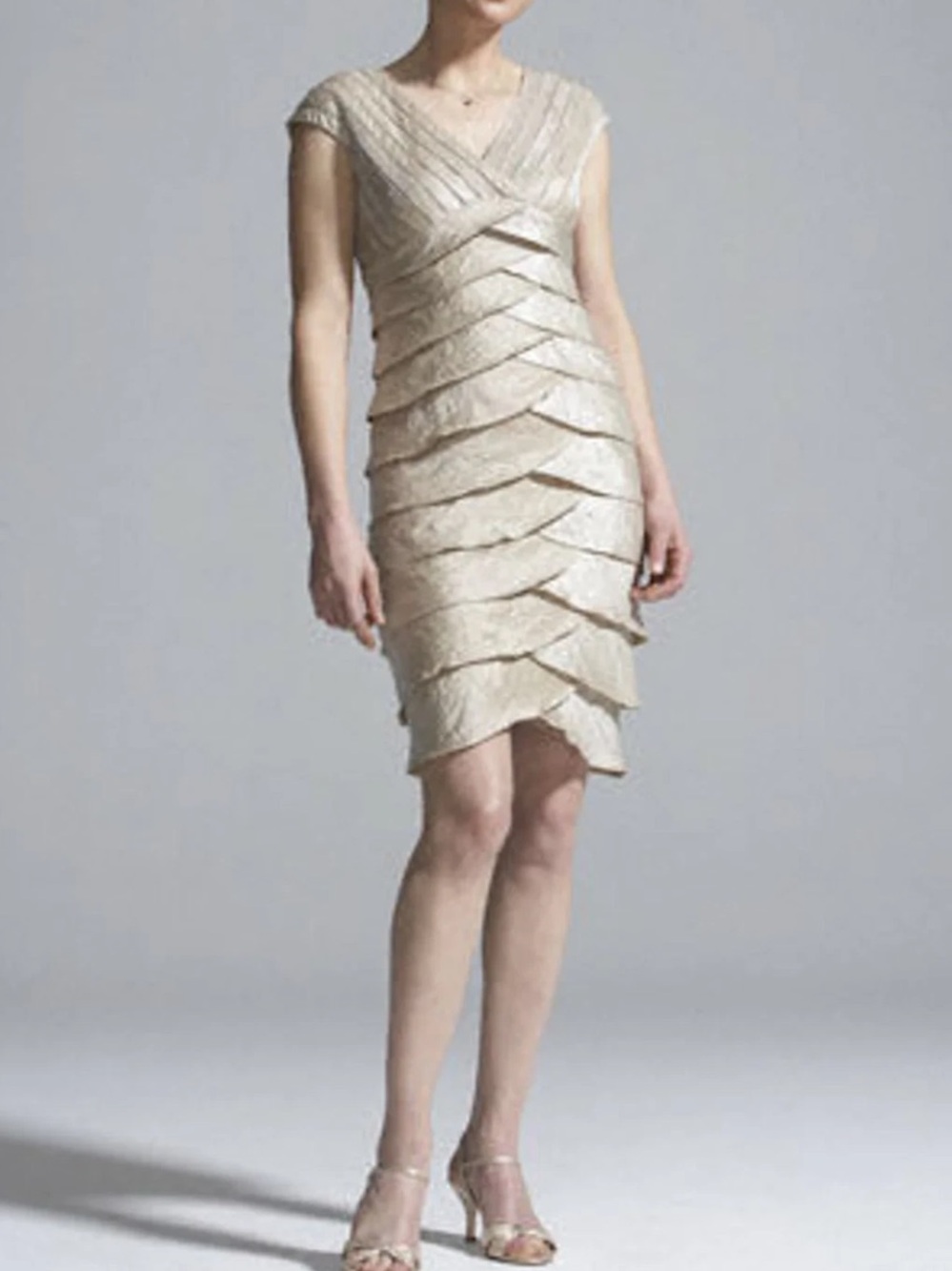 Adrianna Papell Champagne Gold Ruffled Tiered V-Neck Midi Dress Size 6
